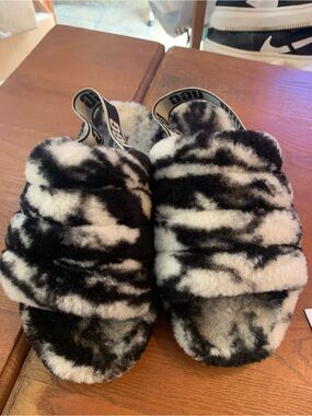 UGG Black and White Fluffy Shearling Slide Slippers With Logo Back strap